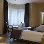 Du Commerce Отель Уффализ