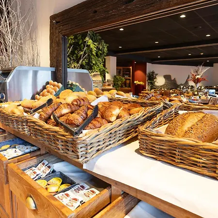 뒤 커머스 호텔