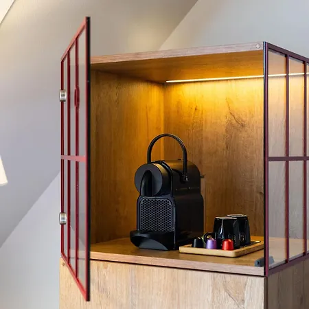 뒤 커머스 4* 호우팔리제