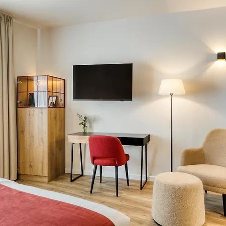 Otel Du Commerce 4*