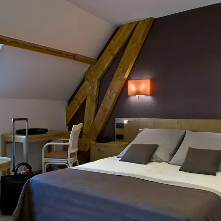 뒤 커머스 호텔