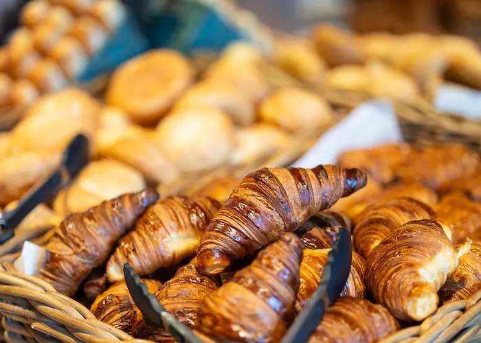 Du Commerce Hotel 4*