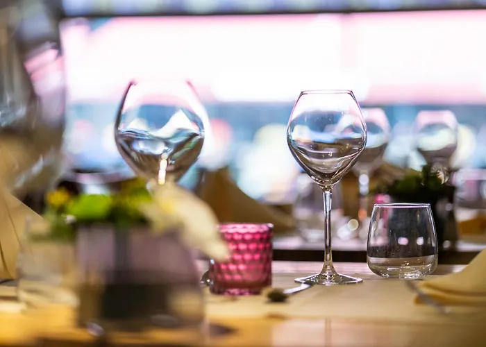 Du Commerce Hotel 4*