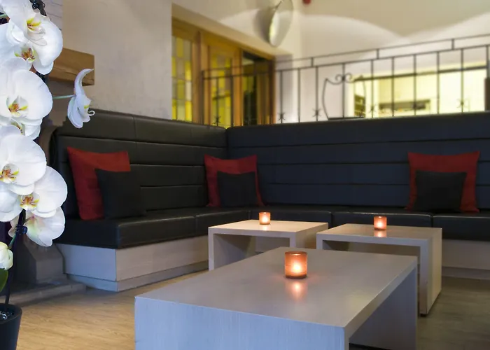 Du Commerce Hotel 4*